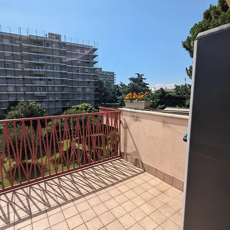 Urban Oasis 6 Pl Near City Center Apartment *